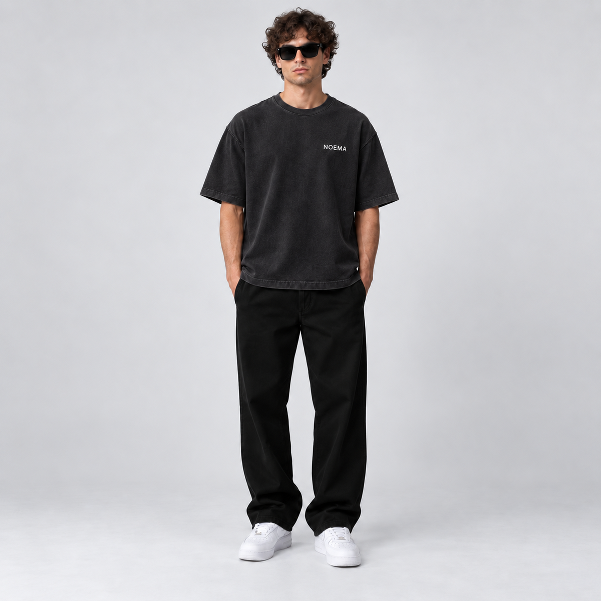 05 / NO RICH PARENTS – Washed Black – Model Vorderseite